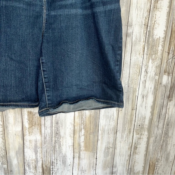 Torrid Sky High Skinny Denim Shorts - Picture 2 of 5